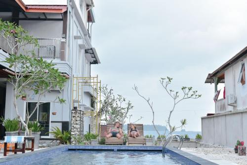 Oseda Nias Surf House - Teluk Lagundri