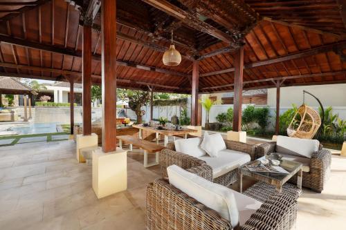 Two-Bedroom Villa with Private Pool image 5