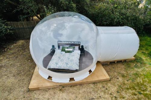 Bubble tent - Glamping + 3 Bedrooms house