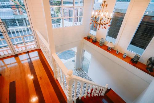 Facilities, Chertel Poshtel near The National Naval Commerce Museum