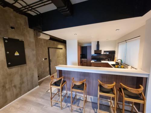 ห้องครัว, โวซ์ พาร์ค สตรีท เอ็กซ์เทนเด็ด สเตย์ สวีทส์ แอนด์ อพาร์ตเมนต์ (VAUX PARK STREET Extended Stay Suites & Apartments) near พิพิธภัณฑ์สถานแห่งชาติโคลัมโบ
