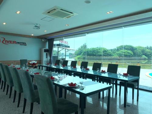 River Hotel Pattani