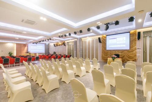 River Hotel Pattani