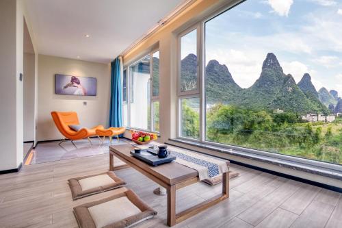 Guilin Yangshuo Waterhouse River View Villa