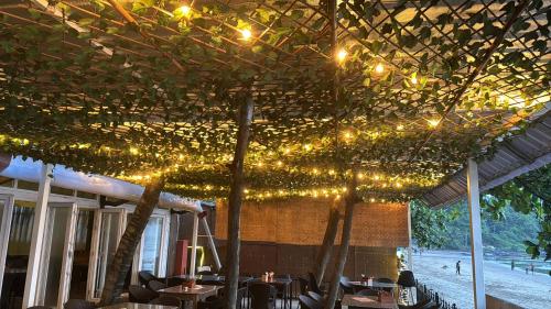 Arthigamya Beach Front Resort & SPA in โกคาร์นา