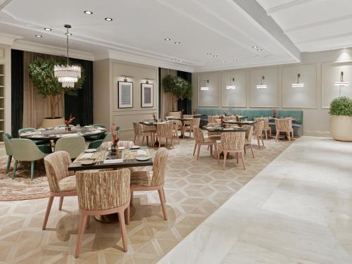 Restaurante, Address Jabal Omar Makkah in Mecca