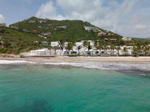 Oceanfront 5-Stars Starfish Villa, Dawn Beach, Private Pool, Secured, Concierge