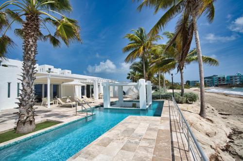 Oceanfront 5-Stars Starfish Villa, Dawn Beach, Private Pool, Secured, Concierge