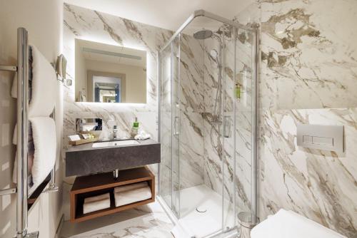 498055836 Anna Grand Hotel