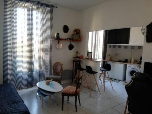 Appartement au coeur d'Endoume 13007 - Location saisonnière - Marseille