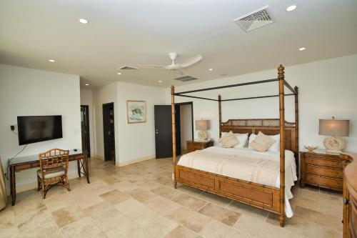 Oceanfront 5-Stars Starfish Villa, Dawn Beach, Private Pool, Secured, Concierge