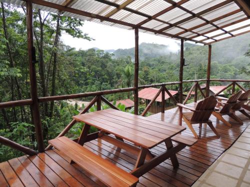 Balcony/terrace, Pacuare River Lodge in Bajo Tigre