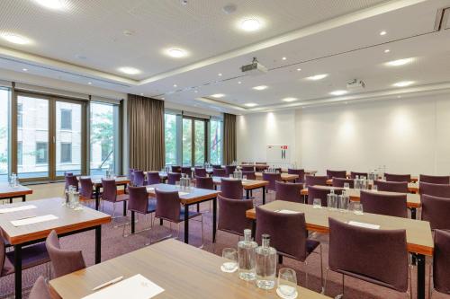 Crowne Plaza Amsterdam - South By IHG - image 4