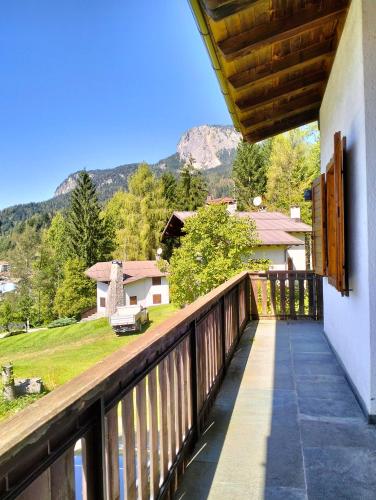 Viesnīcas āriene, Vista mozzafiato sulle Dolomiti Friulane in Forni Di Sopra