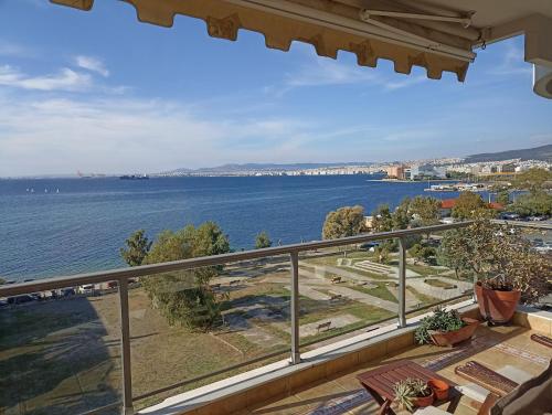 B&B Salonicco - the Cruiseflat seafront apartment & free parking - Bed and Breakfast Salonicco