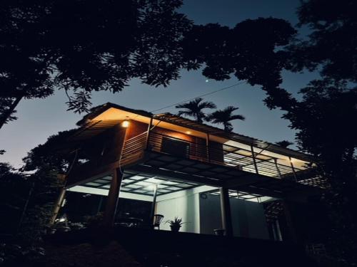 Uitzicht, KURUVA SHORELINE in Kattikkulam