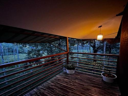 Uitzicht, KURUVA SHORELINE in Kattikkulam