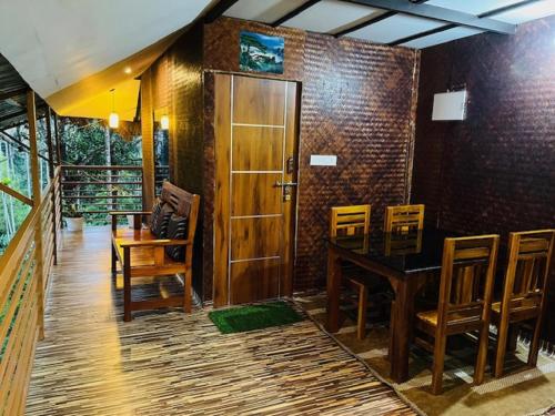 Faciliteiten, KURUVA SHORELINE in Kattikkulam