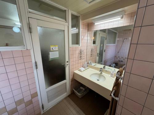 Single Room with Private Bathroom