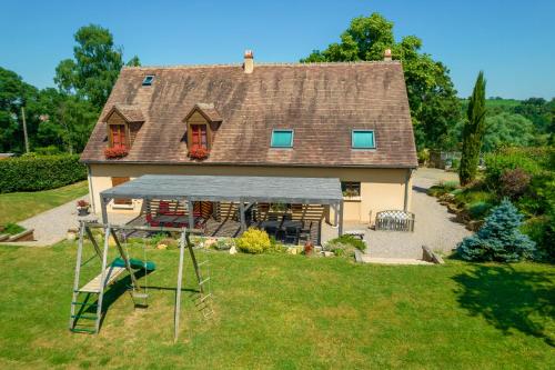 Skats, Gîte avec vue imprenable (Gite avec vue imprenable) in Sarzay