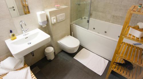 ECO Boutique Hotel AMS Beagle - image 5