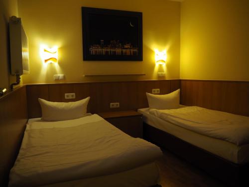 Altan Hotel - image 4
