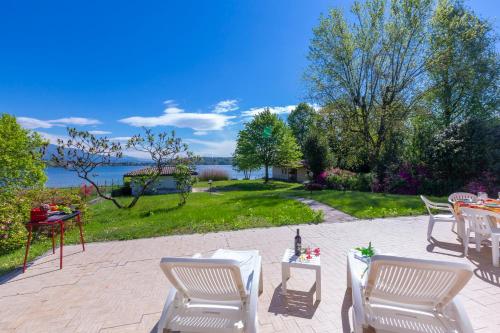 Villa Martine Au Bord Du Lac - Happy Rentals