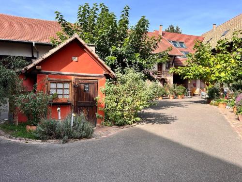 Appartement dans un corps de ferme alsacien - Location saisonnière - Mittelhausbergen