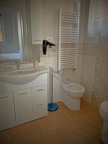 Bathroom, Al sit ed Marino in Granarolo Dell'emilia