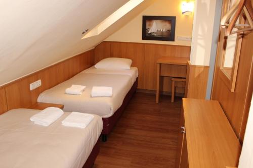 ALTAN Hotel Room Type - Small Double Room