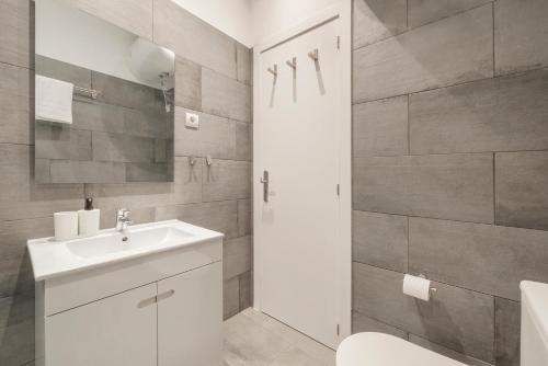 Equador Studios by Olala Homes