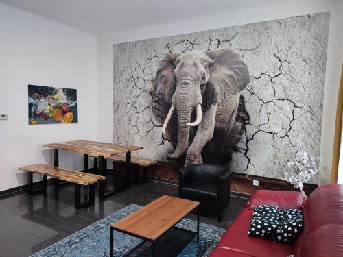 Apartment image 5