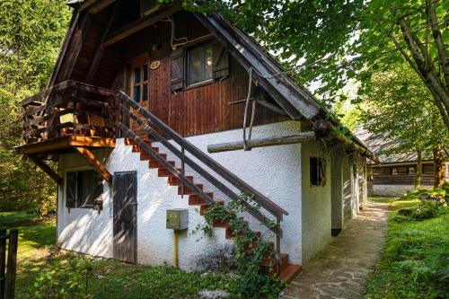Pristava Lepena Village