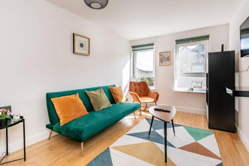 ALTIDO Inviting apt near Edinburgh New Town