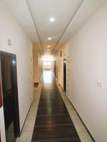 Vestabils, Hotel Celebration Green in Kandva