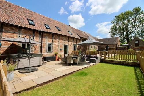 The Byre - Beautiful Contemporary Barn - Hot Tub