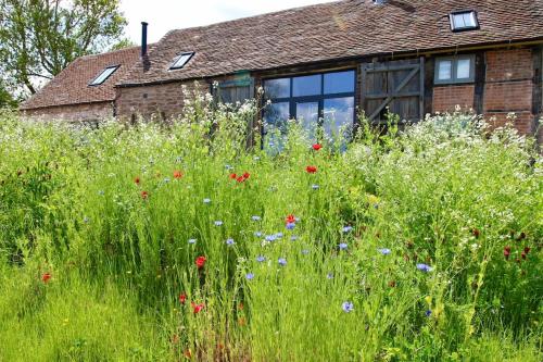 The Byre - Beautiful Contemporary Barn - Hot Tub