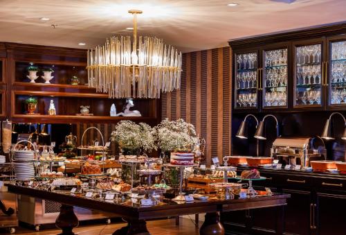 อาหารและเครื่องดื่ม, Sofistic Hotel in อิตาเปม่า