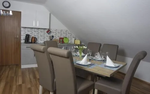 Weinstube Ferienwohnungen Johann Benzschawel in Irsch, Deutschland