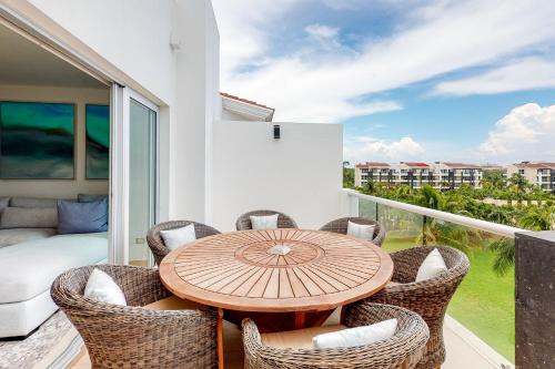 Casa Sky 735 Sur @ Mareazul Beachfront