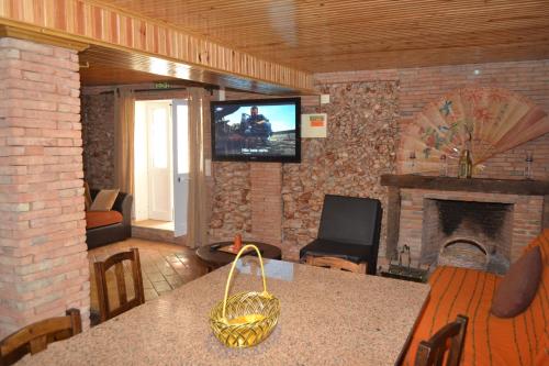 3 bedrooms, 5 beds
