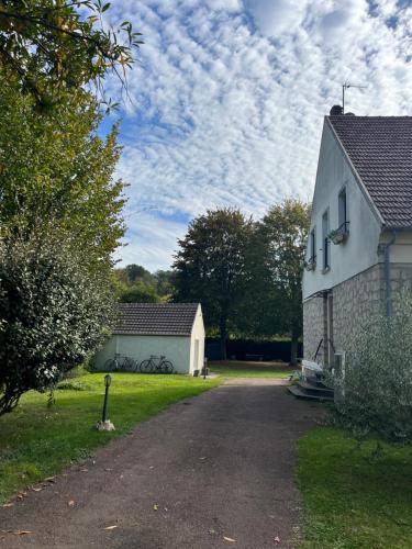 Studio avec grand jardin + parking