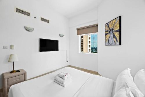 StoneTree - Cozy Furnished 1 BR in JLT - image 12