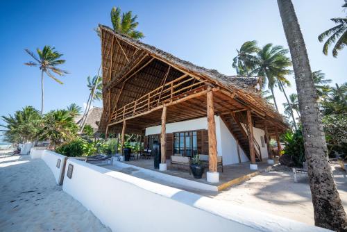 Beachfront Turtle House ZanzibarHouses