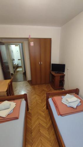 Jasna1, Knin (foto 5)