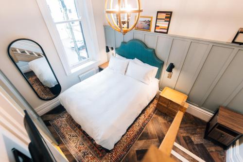 2 bedrooms, 4 beds