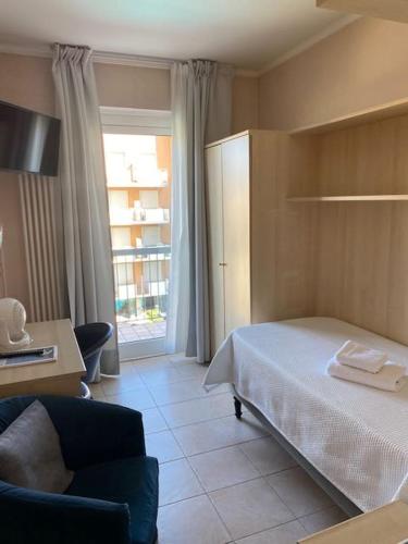 Hotel La Perla - image 13