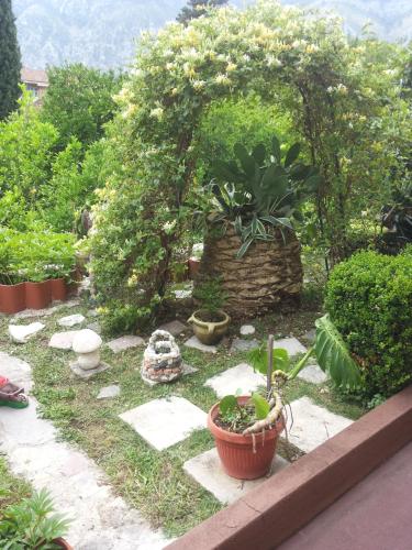 Studio Apartment image 10