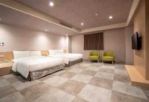 room detail thumbnail 1