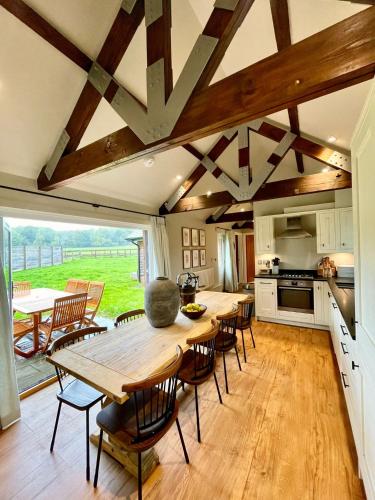 Stone Barn in Bentley (Hampshire)